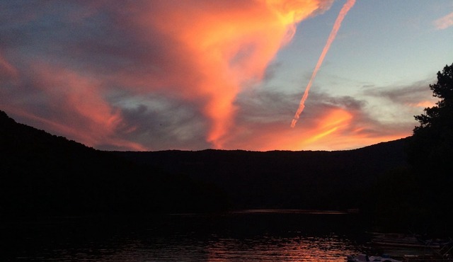 Waterfront Paradise- 10 minutes from downtown Chattanooga