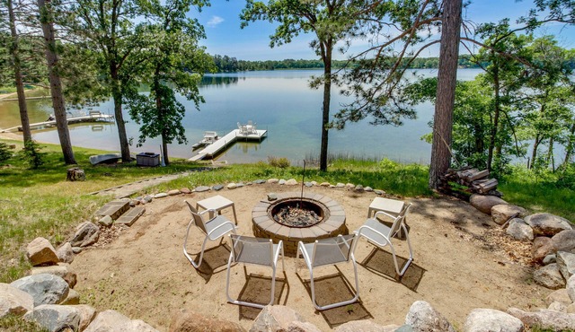 Waterfront Pequot Lakes Cabin: Fire Pit + Views!