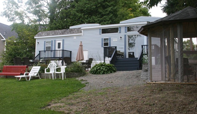 Waterfront Playground- 1750 💰 wkly peak Season Rate PLUS PLUS.