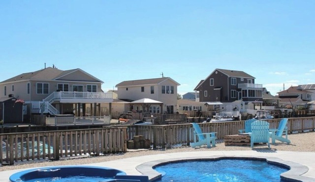 Waterfront-Pool-Fenced in Yard-Minutes to LBI Beaches-Shore Retreat