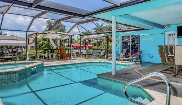 Waterfront Pool Home w/Spa, Game Room & Dock – Gulf Access!