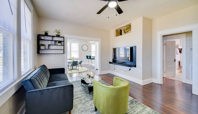 Waterfront Portsmouth Apt: 1/2 Mi to Dtwn & Ferry