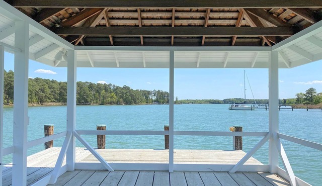 Waterfront-Private 153 acre Historic Estate