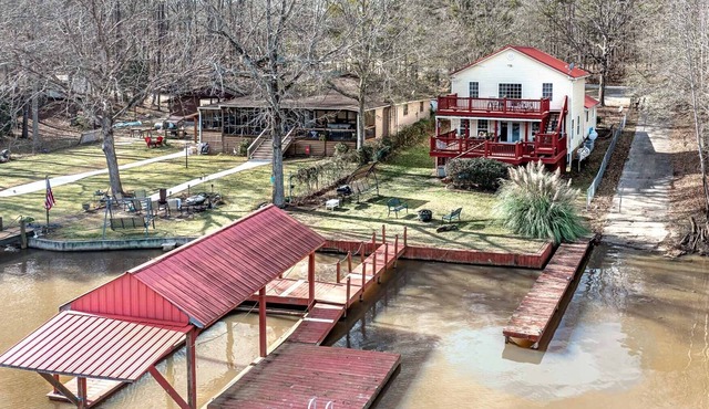 Waterfront, Private covered boat dock, Newly Remodeled,