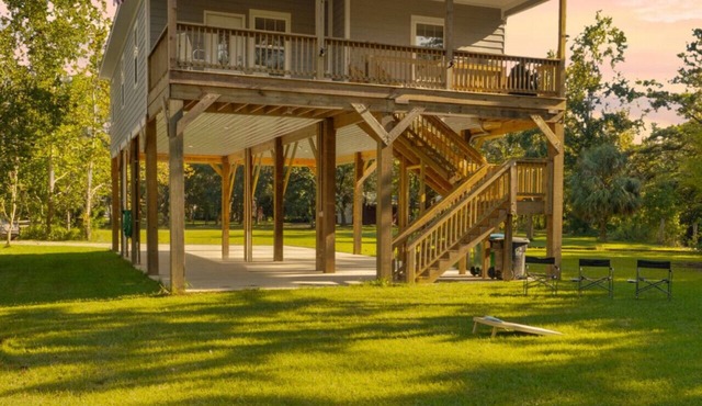 Waterfront|Private Dock & Boat Launch|Sleeps 8|Your Serene Waterfront Escape!