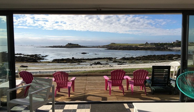 Waterfront property in Portsall Wifi Stand up kayaks piano dogs ok