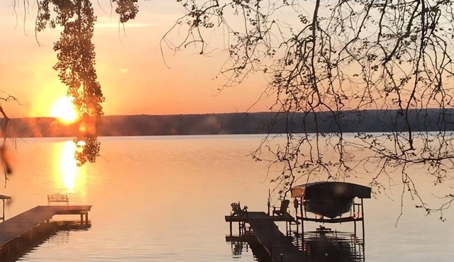 Waterfront property on Cayuga Lake, in the heart of FLX wine country