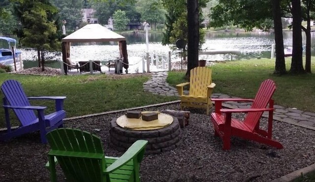 Waterfront Property, Sleeps Six, Fun And Safe Community!