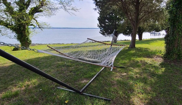 Waterfront Relaxing Getaway