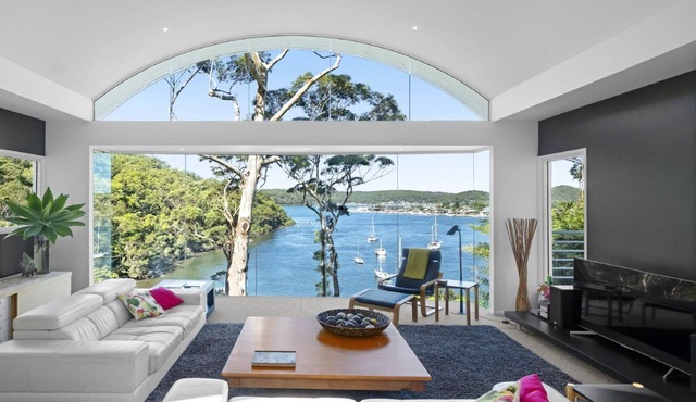 Waterfront Retreat - Waterfront @ Daley Point