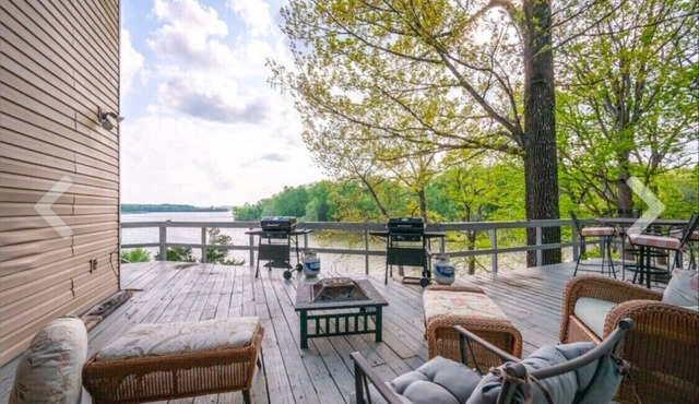Waterfront Retreat for the whole family