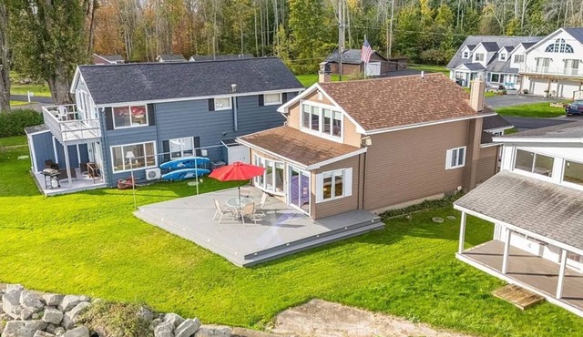 Waterfront Retreat | Lake Ontario Views | Deck