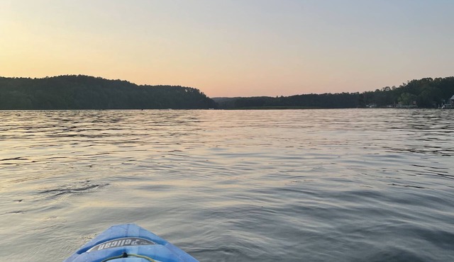 Waterfront Retreat on Bankhead Lake