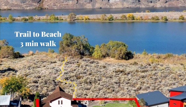 Waterfront retreat on the Columbia River, 10 minutes from The Gorge Amphitheater