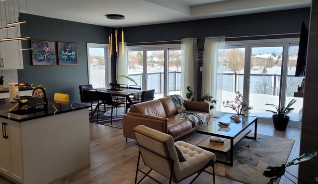 Waterfront Retreat - South Nation River