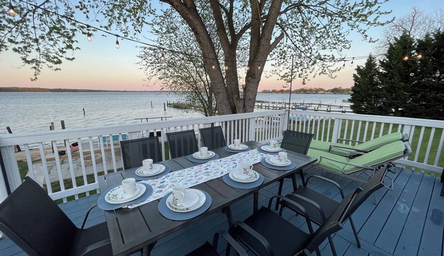 Waterfront Retreat with Private Beach and Amazing View on Chesapeake Bay