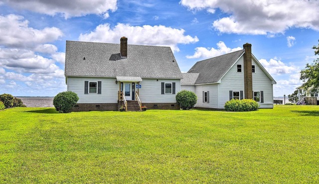 Waterfront Retreat w/ Panoramic Sound Views!