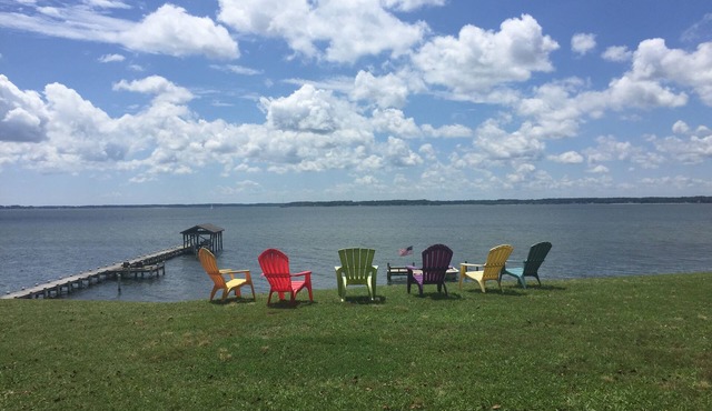 Waterfront River Home- Chesapeake Bay, Deltaville, VA. Pier and private beach