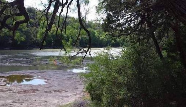 WATERFRONT-SECLUDED- PET FRIENDLY-COLORADO RIVER-STARGAZER HOME ON RIVER!