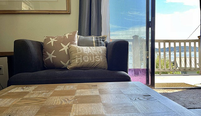 Waterfront Serenity Awaits: Cozy 2 Bedroom Home w/Stunning Views & Beach Access