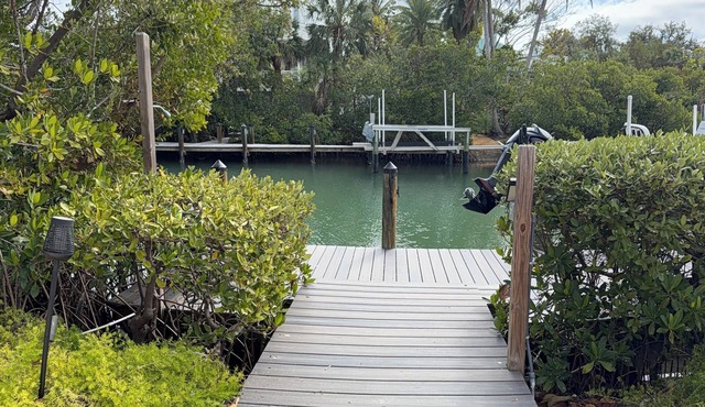 Waterfront Siesta key entire King suite