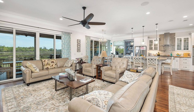 Waterfront Splendor! 5 Bedroom on the river. 2 month minimum.