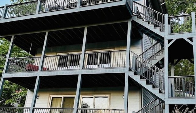 Waterfront Stay in Deerfield w/Private Dock & Pet Friendly