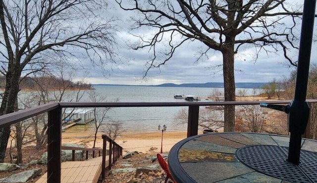 Waterfront Stay with Sandy Beach