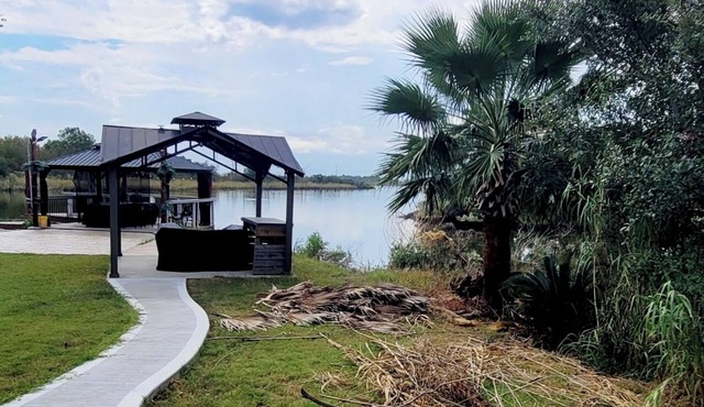 Waterfront studio in amazing bay view with AC, WiFi