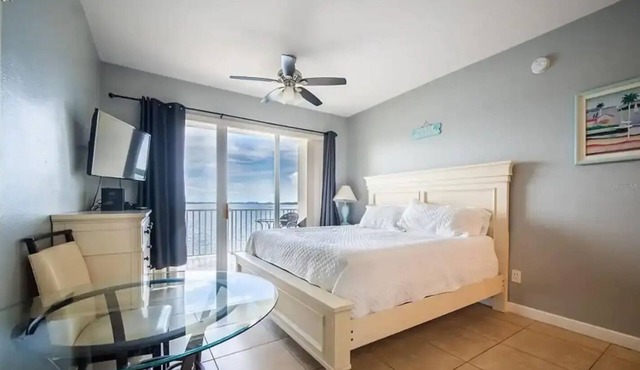 Waterfront Studio Condo by Madeira Beach