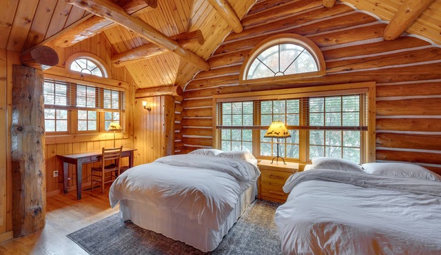 Waterfront Sugar River Cabin w/Dock & Game Room!