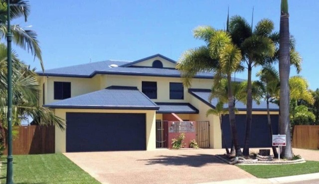 Waterfront Townhouse at Marina Entrance !