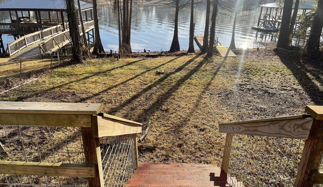 Waterfront two bedroom cottage with ample parking