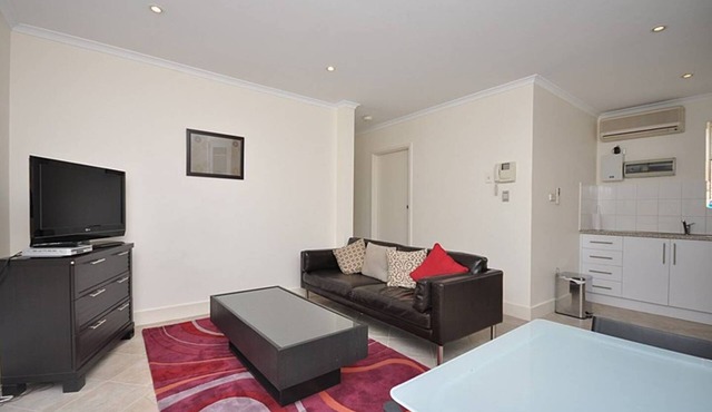 Waterfront Unit in Largs Bay