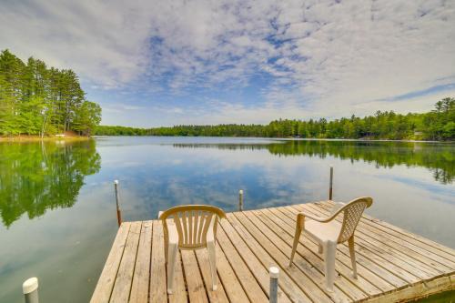 Waterfront 'UP Badger Lodge BnB' on Powell Lake