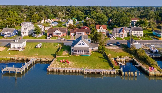 Waterfront home with spectacular sunsets by Seaside Vacations & Sales