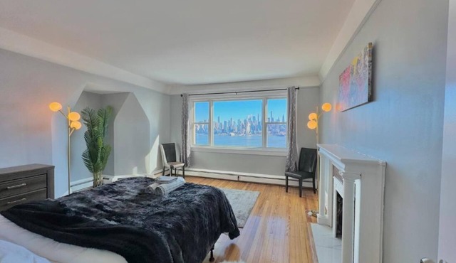 Waterfront NYC skyline views