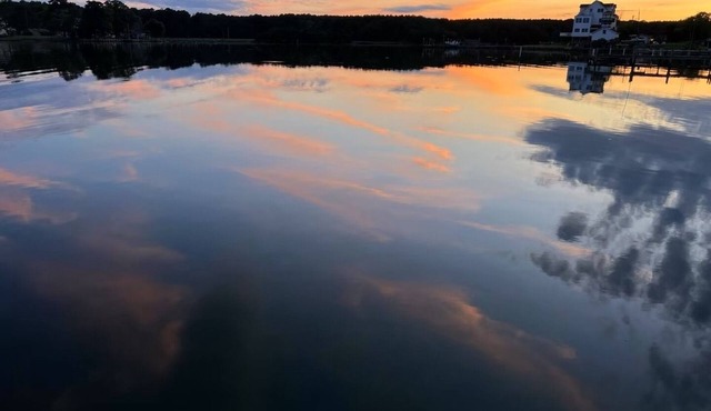 Waterfront Vacation Home w/Private Pier Scotland Point Lookout State Park