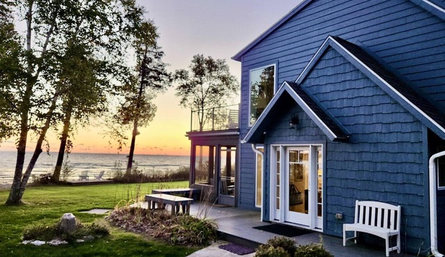 Waterfront Vacation Rental in Sister Bay