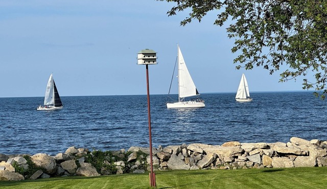 Waterfront View Lake Michigan - Building Family Memories!