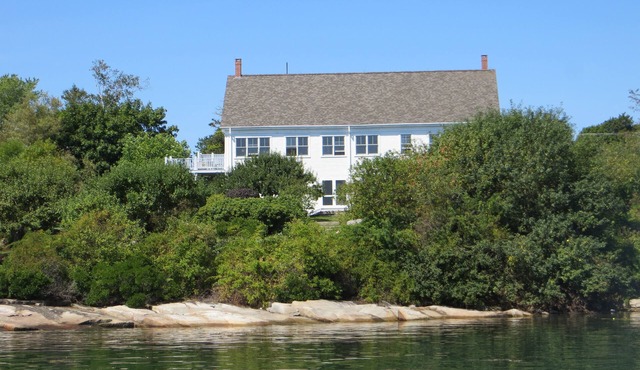 Waterfront, Views, Historic, Spacious, Private, Village And Family Friendly!