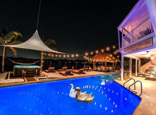 Waterfront Villa with Beach, Pool, Cinema, Game Room and Tiki