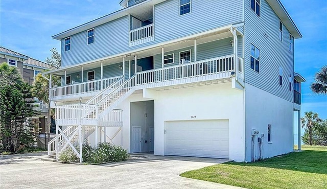 Waterfront Villa 3BD 2BA Townhome Side A Bring your Boat