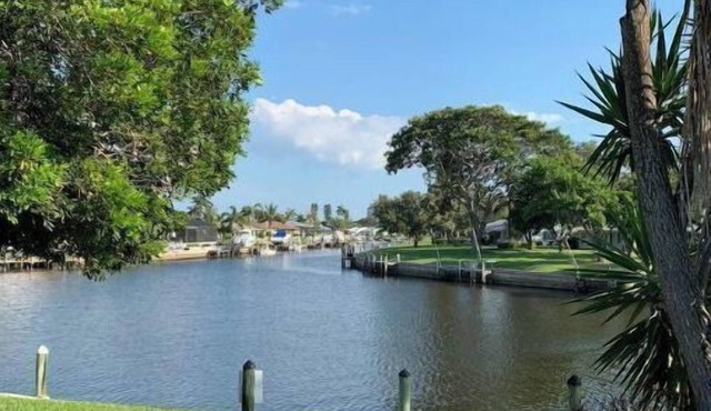 Waterfront Villa in Bradenton