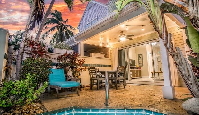 Waterfront Villa in Paradise. Dipping pool. Middle Keys. Soak in the sun