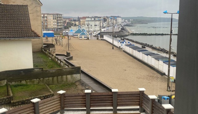 Waterfront Villa Le Relais with Jacuzzi