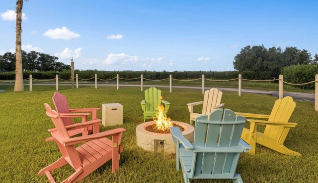 Waterfront Villa w/Hot Tub Game Room Kayaks Bikes