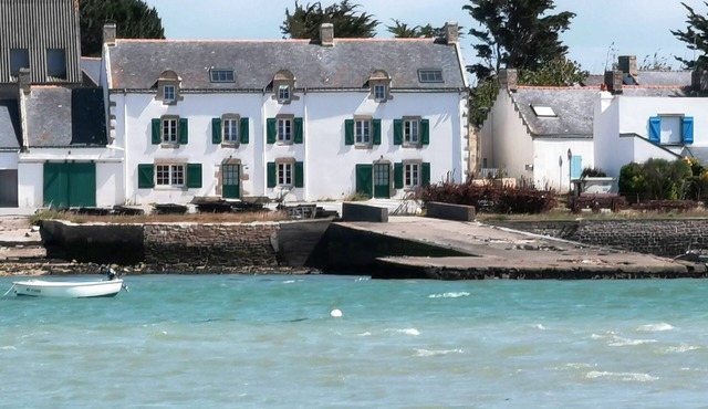 Waterfront Villas sleeps 14 in two homes In Southern Brittany
