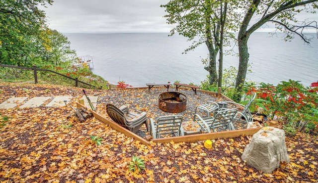 Waterfront Wahkon Cabin w/Gas Grill & Fire Pit!