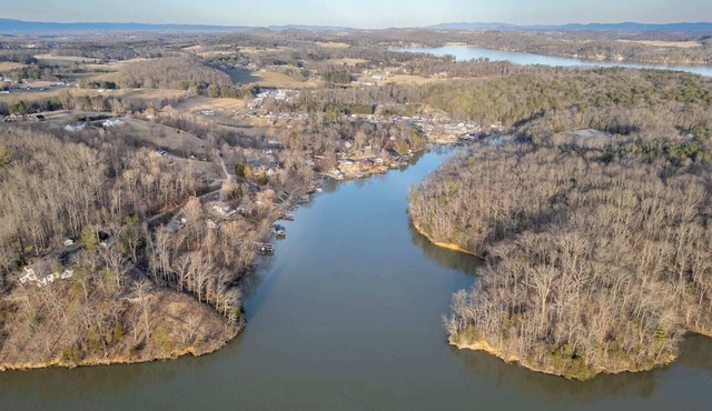 Waterfront with Hot tub and Dock, across from State Park boat Launch